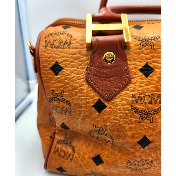 ✨️EUC MCM Cognac Monogram Visetos Boston Hand Bag ✨️ - Picture 4 of 16